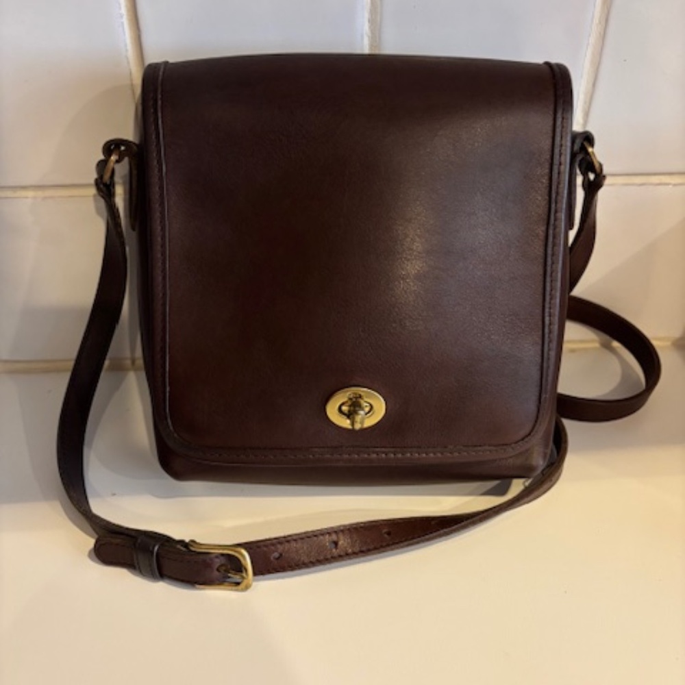 VINTAGE COACH 9076 BROWN LEATHER COMPANION FLAP SHOULDER BAG